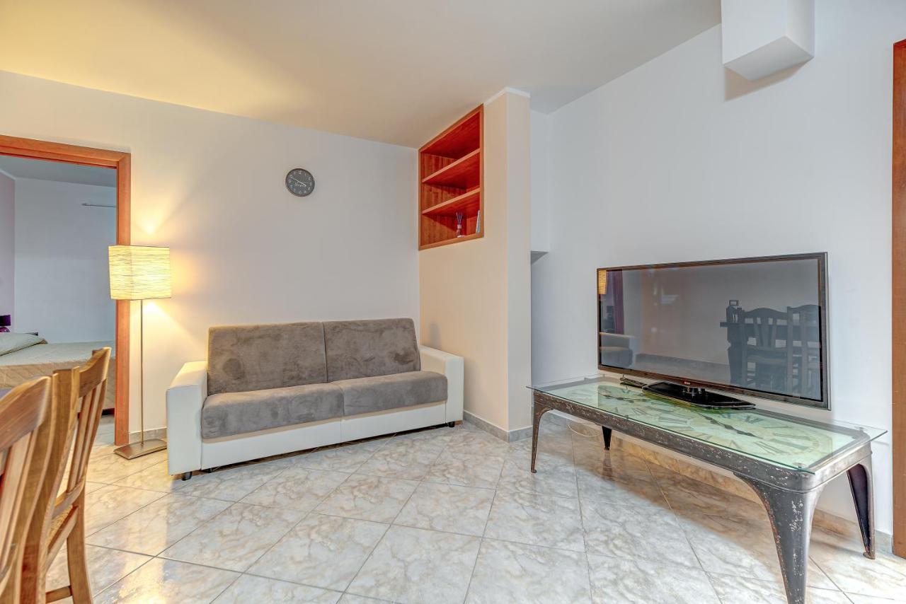 Appartamento Mileva House Civitavecchia Buitenkant foto